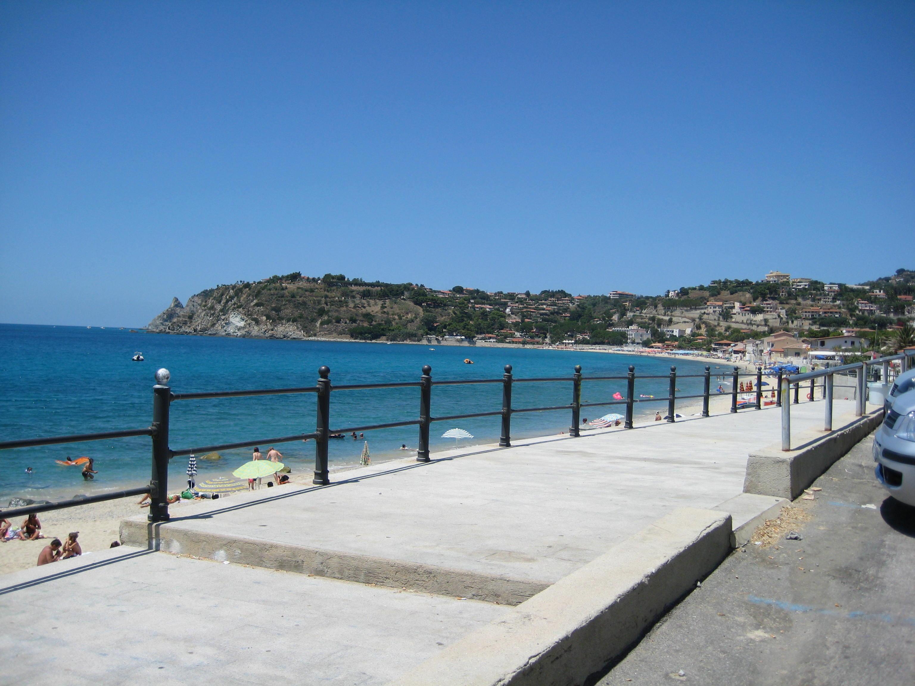 Residence Hotel La Taverna 카포바티카노 외부 사진