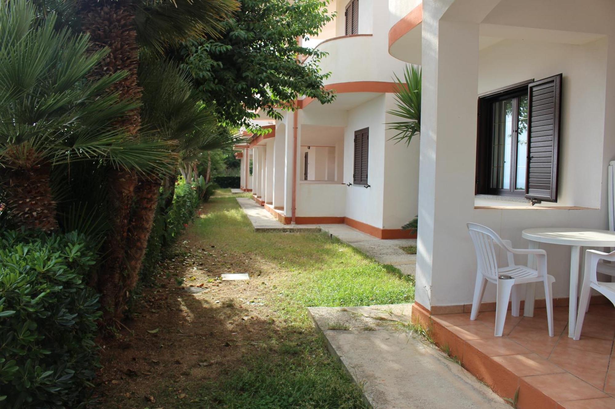 Residence Hotel La Taverna 카포바티카노 외부 사진