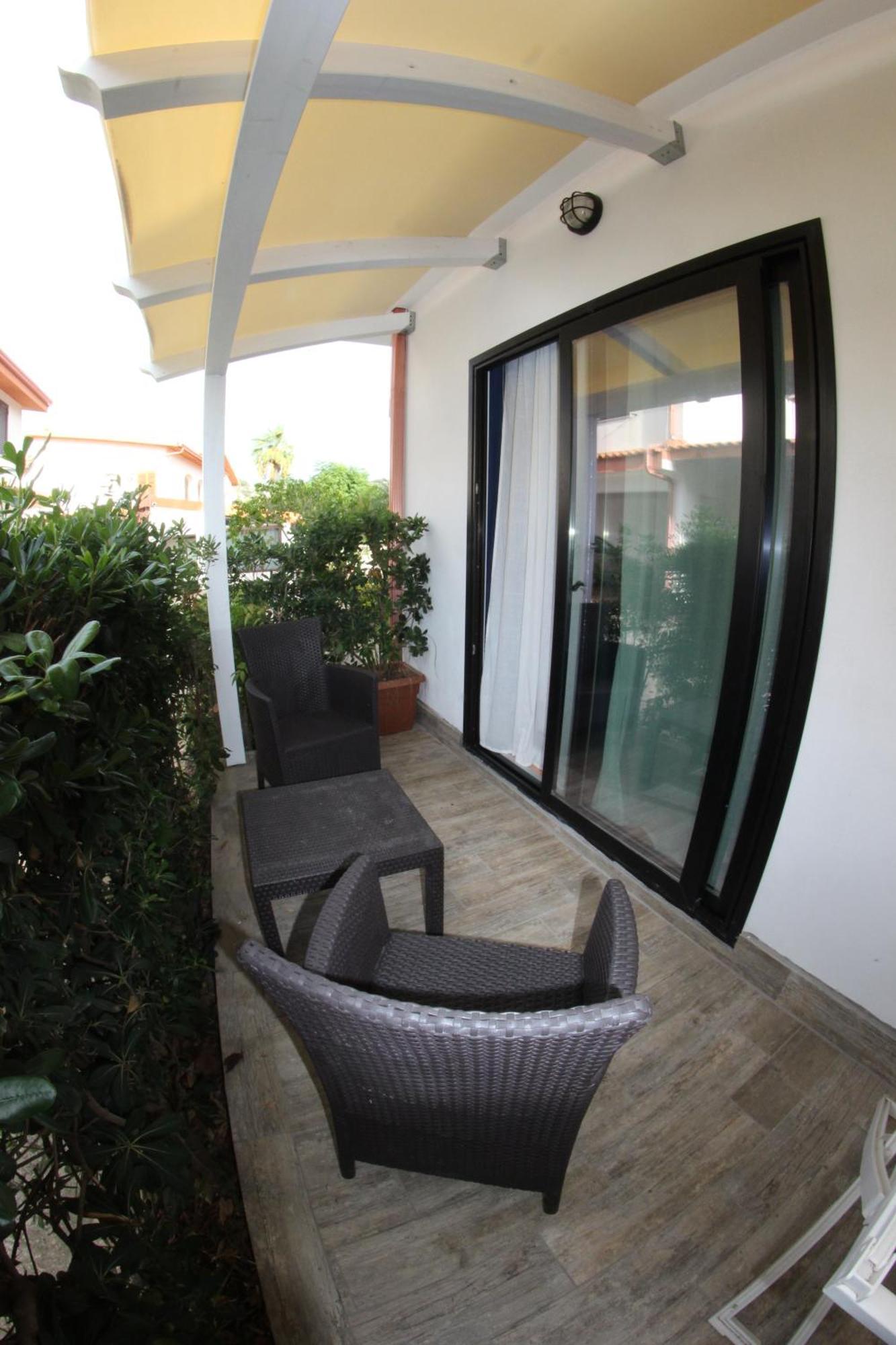 Residence Hotel La Taverna 카포바티카노 외부 사진