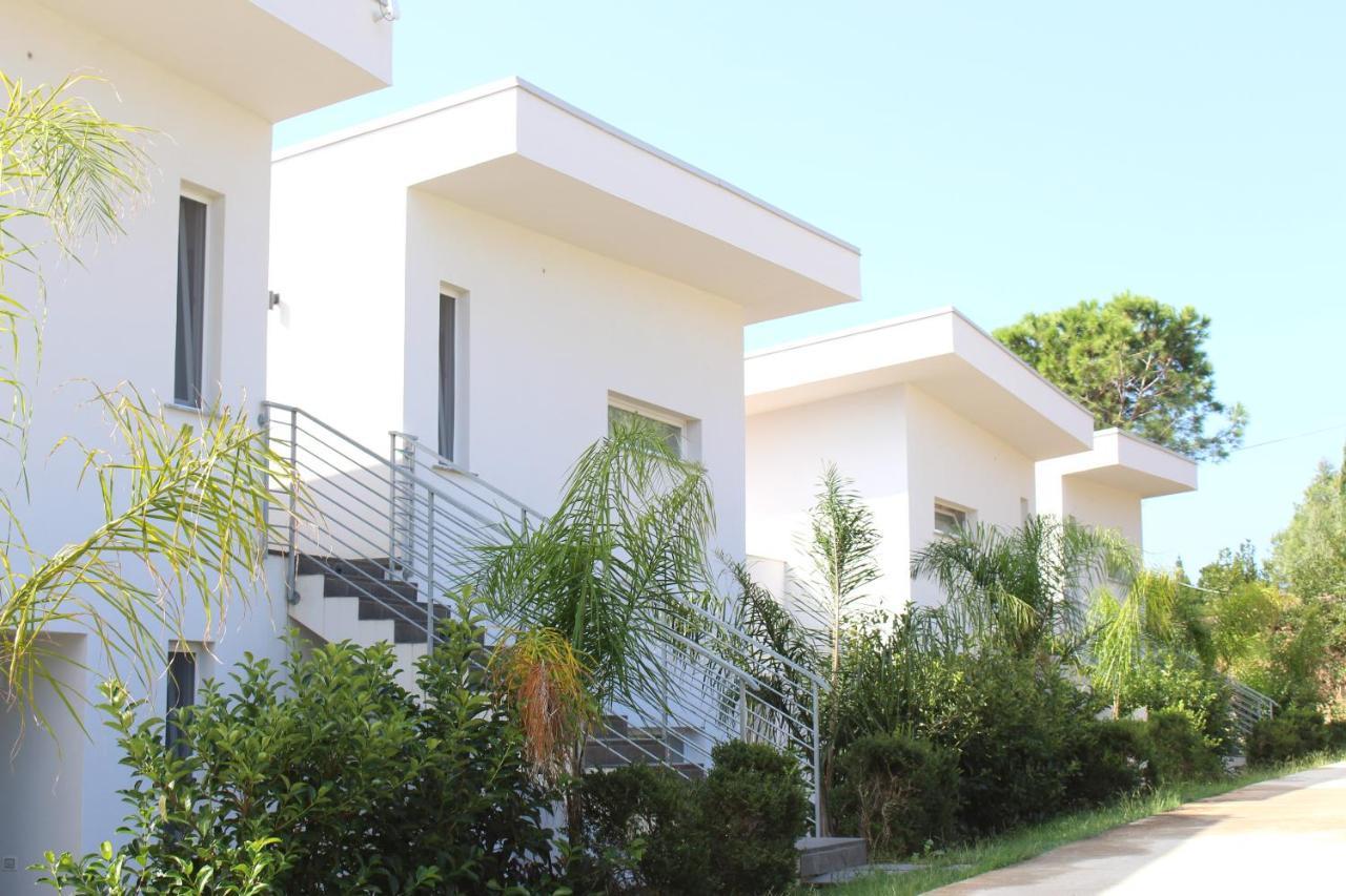 Residence Hotel La Taverna 카포바티카노 외부 사진